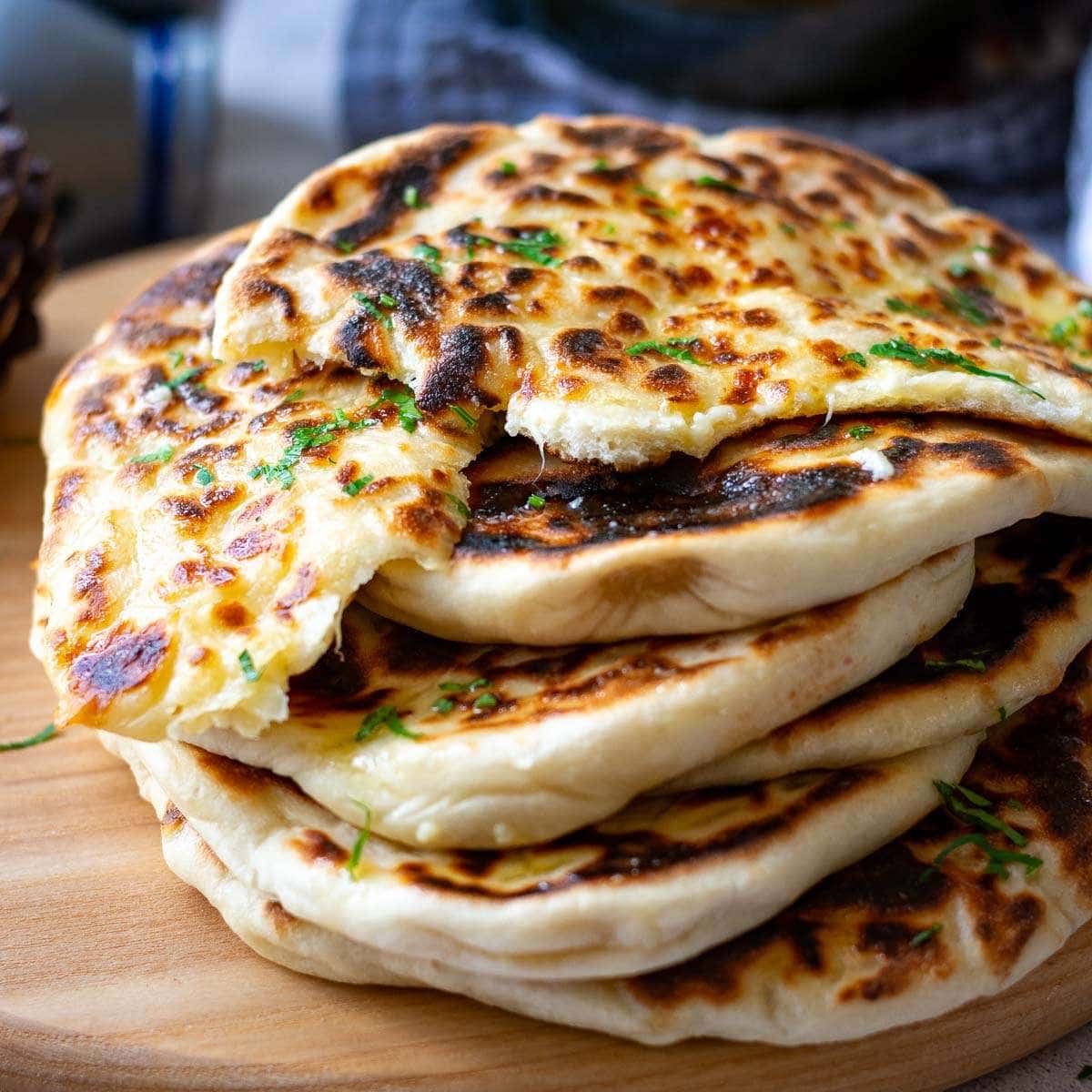 NAAN EXTRA CHEESE